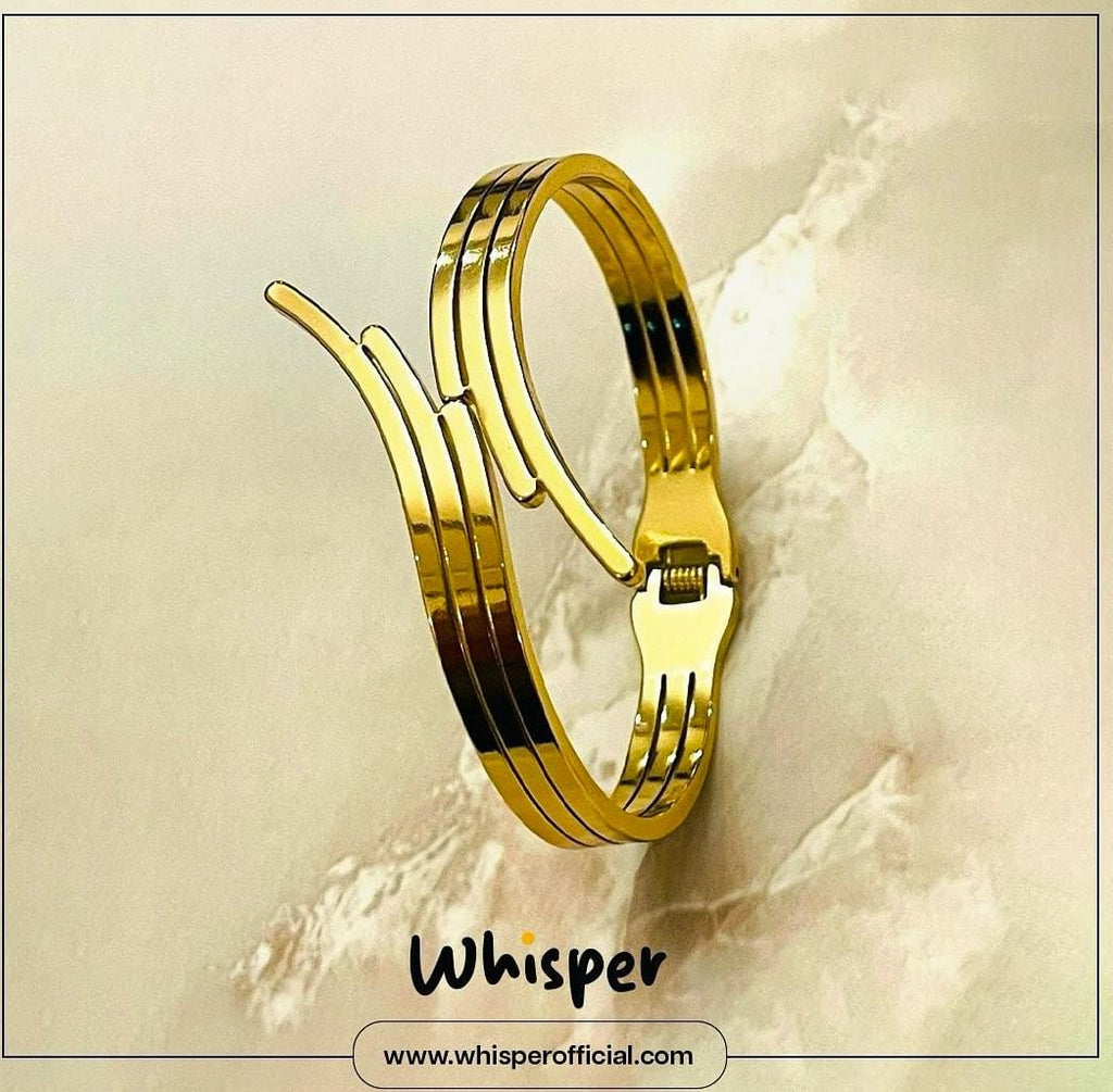 Luxe Curve Bangle