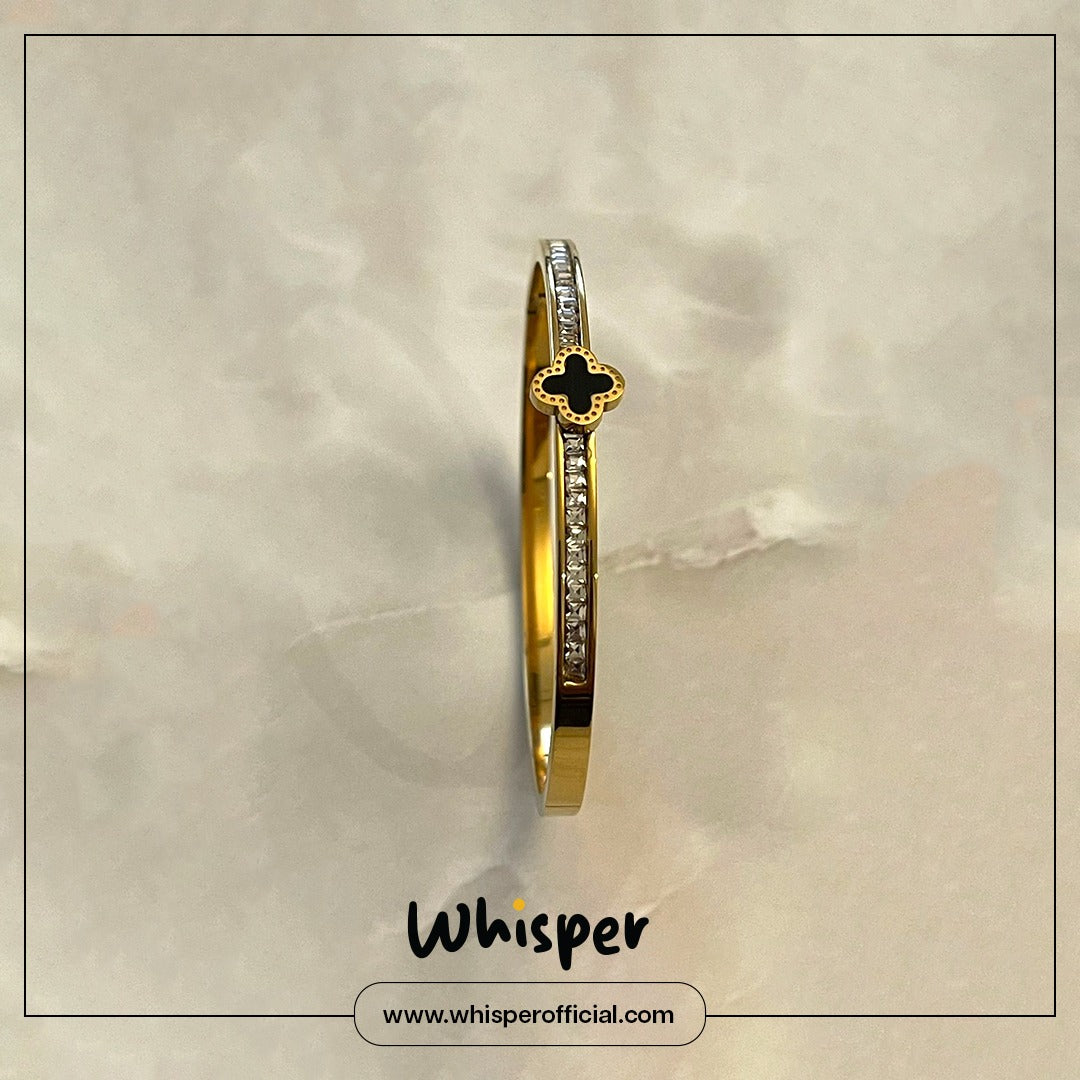 Noir Clover Bangle
