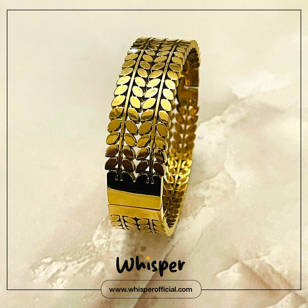 Regal Leaf Luxe Bangle