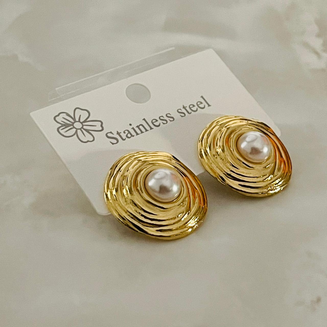 Golden Swirl Pearl Stud Earrings