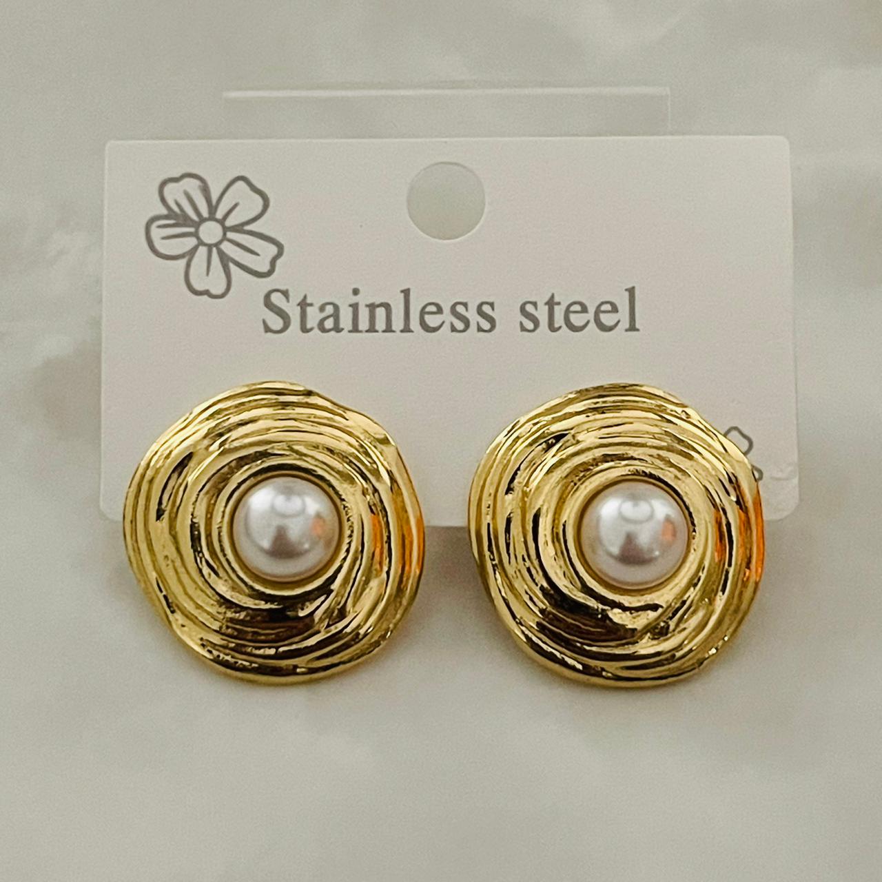 Golden Swirl Pearl Stud Earrings