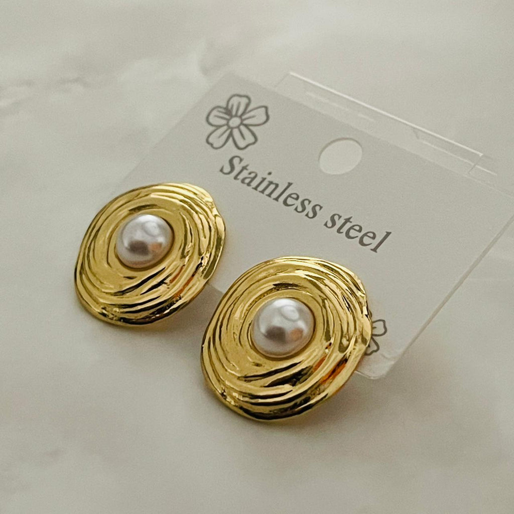 Golden Swirl Pearl Stud Earrings