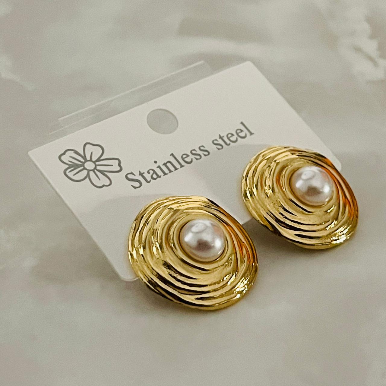 Golden Swirl Pearl Stud Earrings