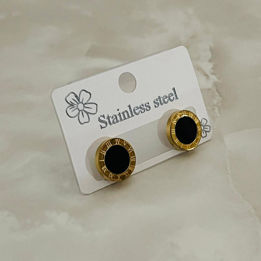 Roman Dial Black Studs) Description
