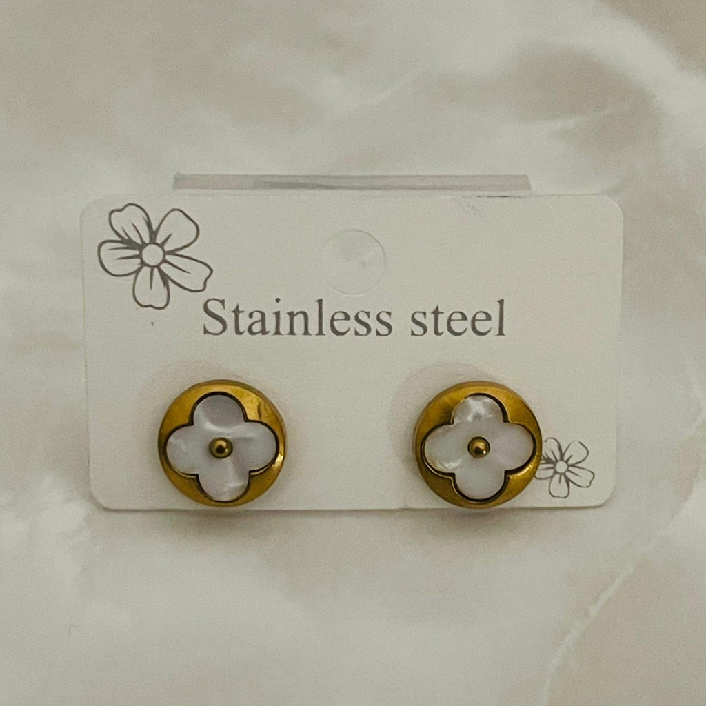 Clover Pearl Studs