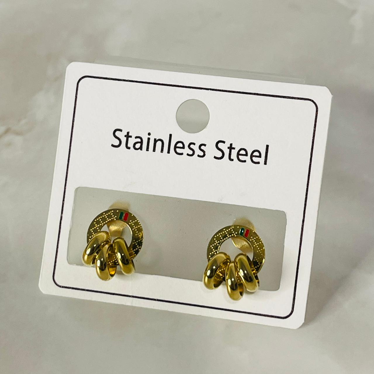 Gold Knot Studs)