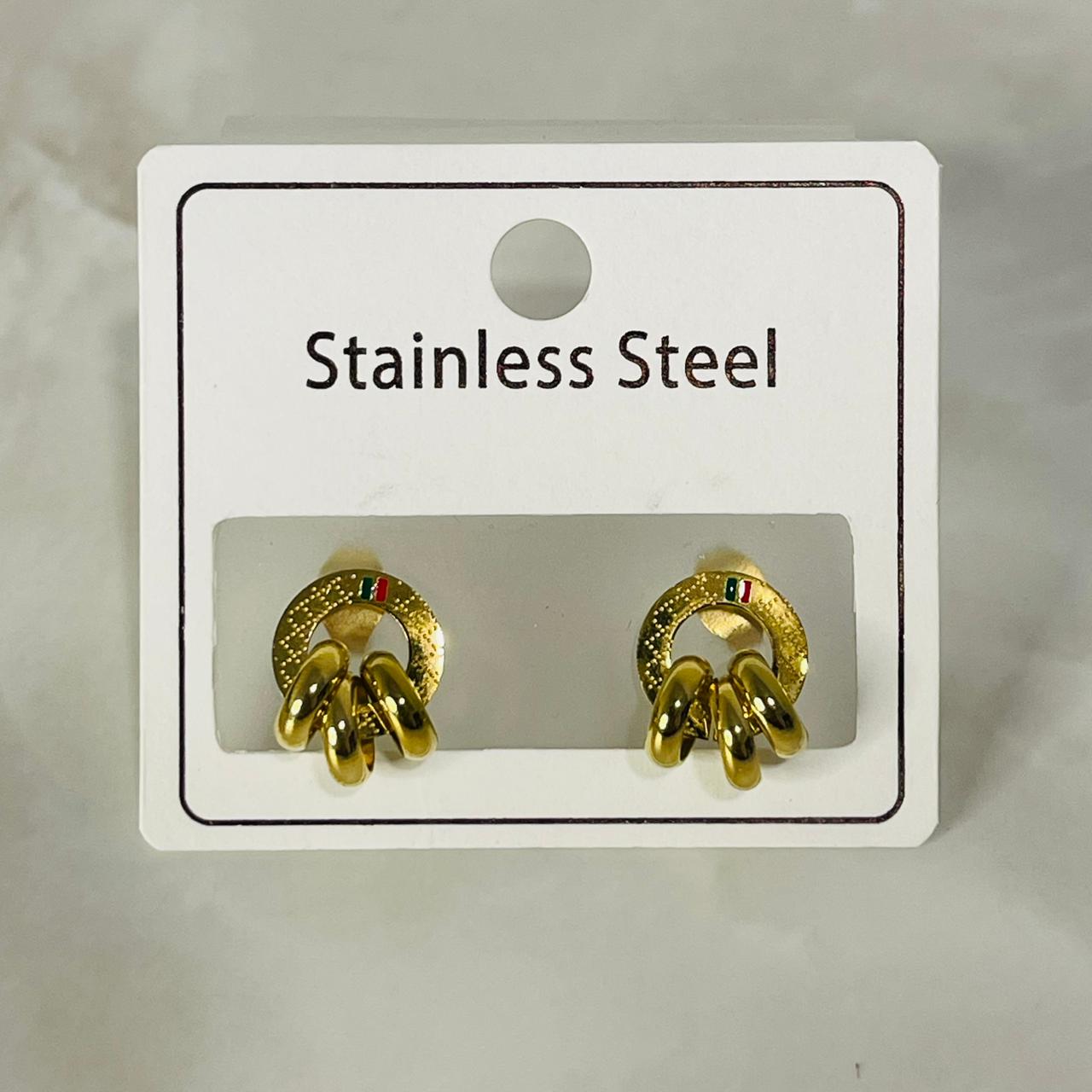 Gold Knot Studs)
