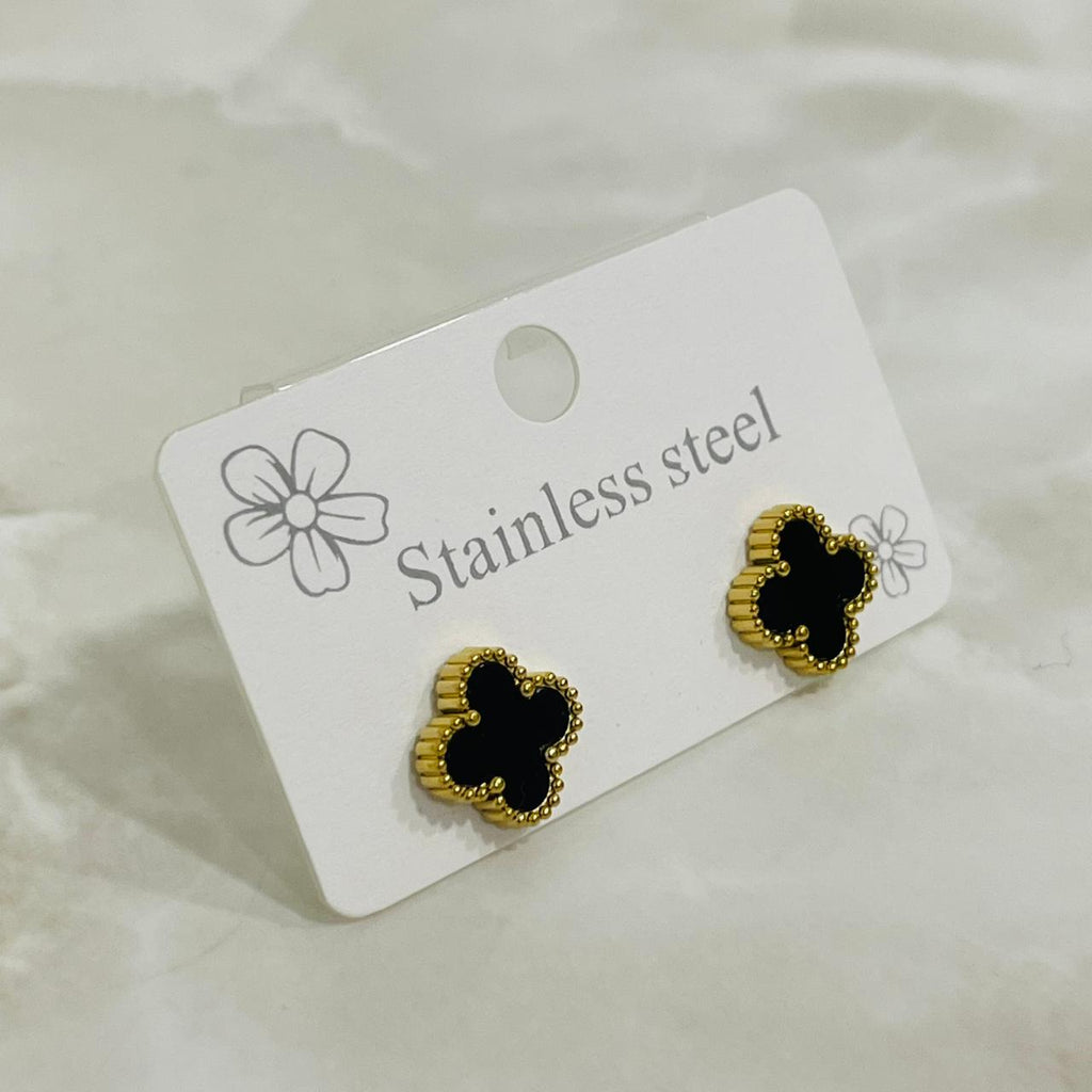 (Black Clover Luxe Studs)