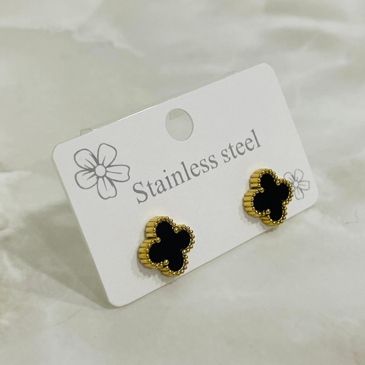 (Black Clover Luxe Studs)