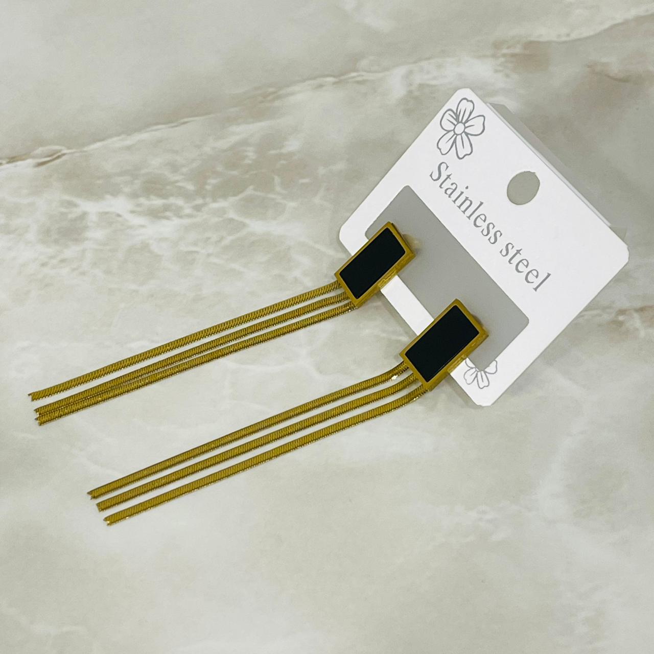 (Black Bar Tassel Earrings)