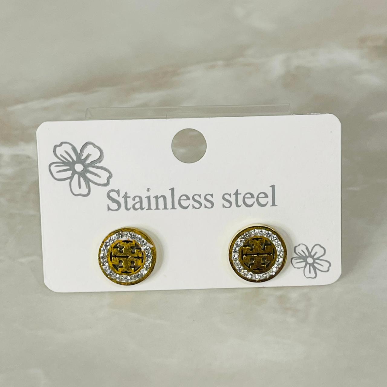 (Crystal Halo Classic Studs)