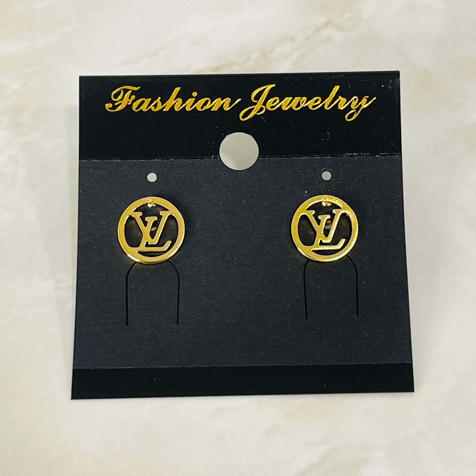 (LV Style Round Stud Earrings)