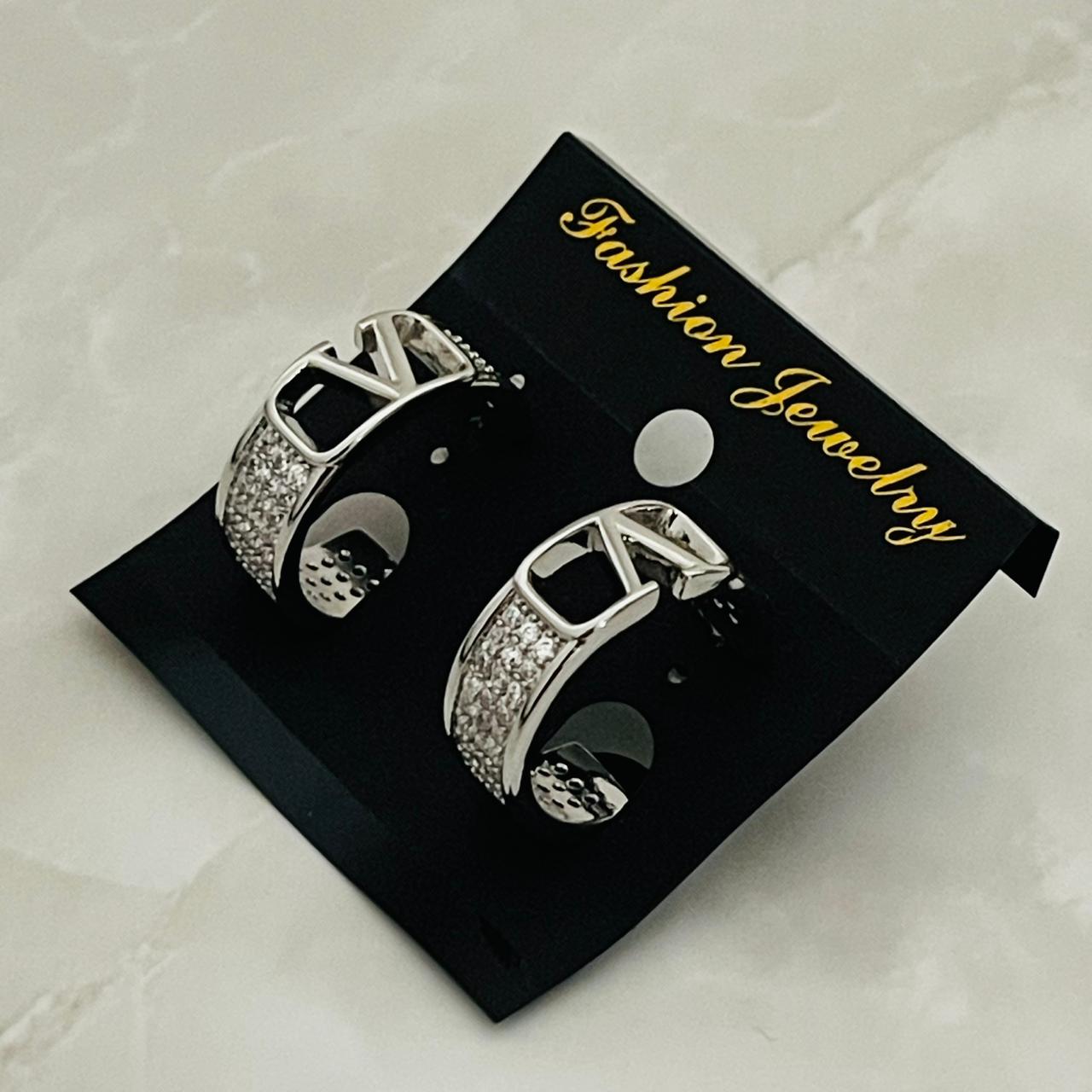 Silver Hoop Style Earrings)