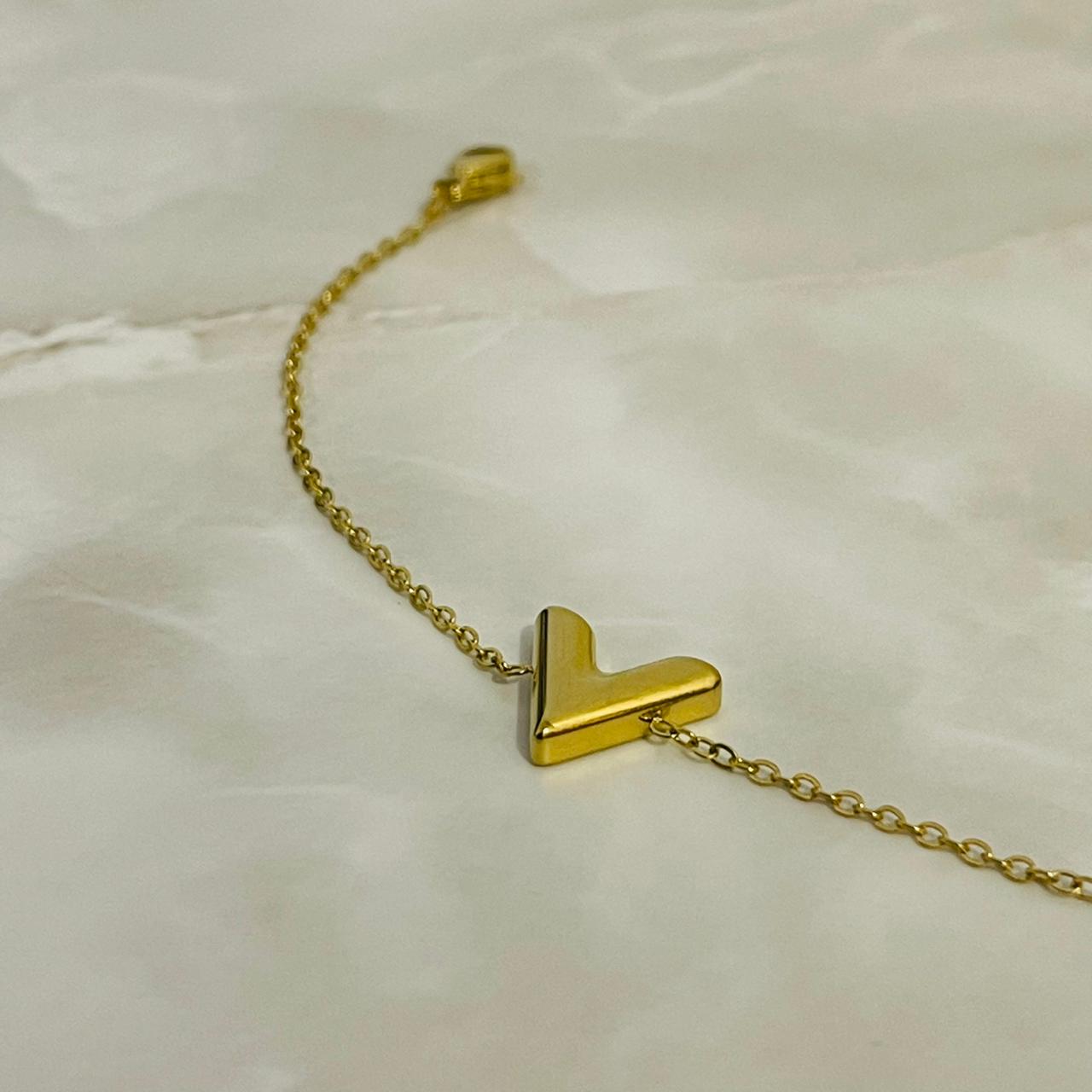 Minimal Heart Bracelet